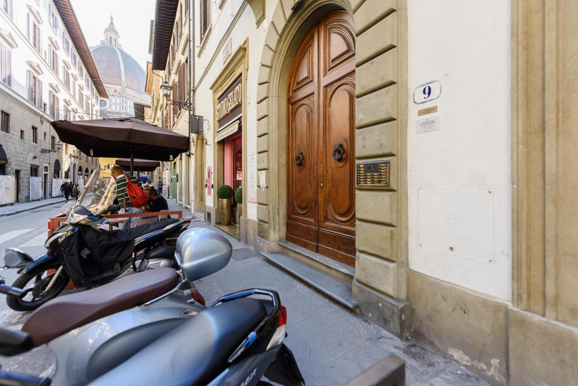 Cozy & Charming Florentine Hideaway By Oteego Florence Ngoại thất bức ảnh